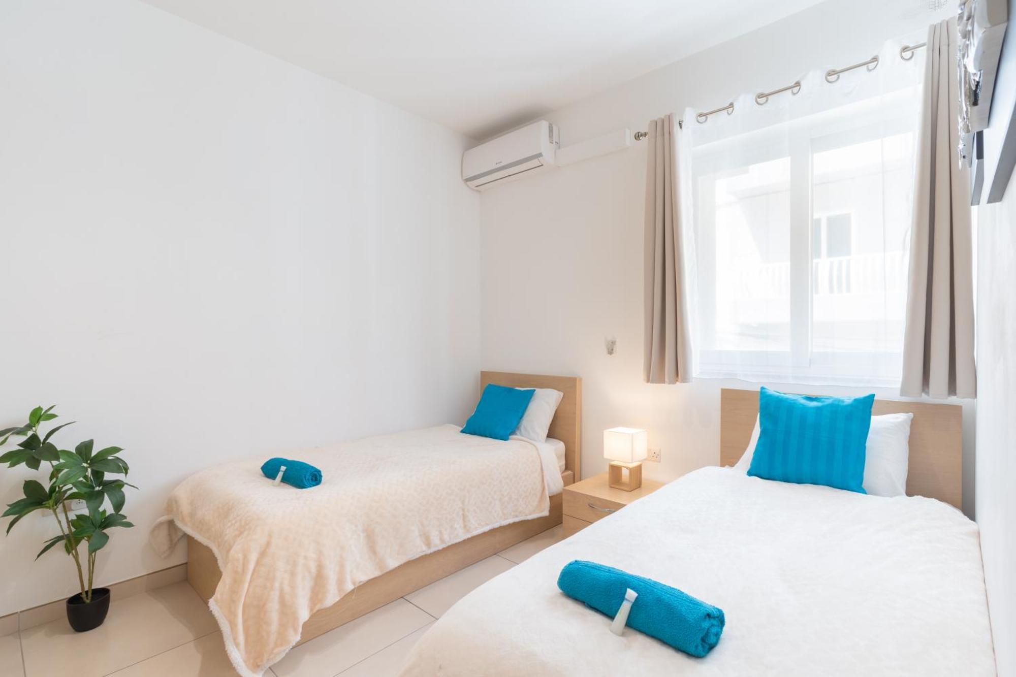 2 Bedroom In Central St Julians Prime Location In Paceville Apt 3 By Vaganza Saint Julian's Exterior photo